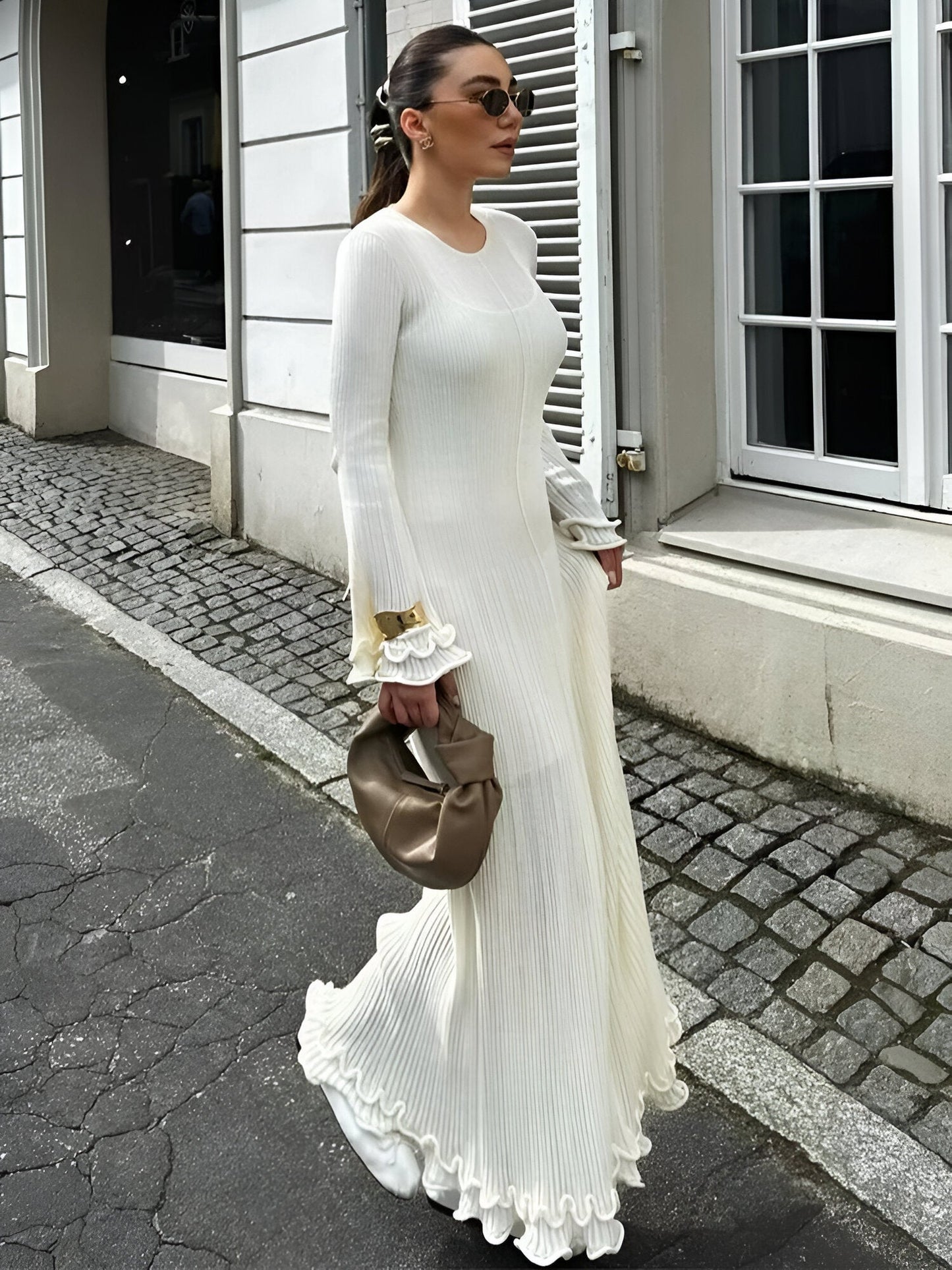 Edda | Elegante witte gebreide jurk met volant zoom