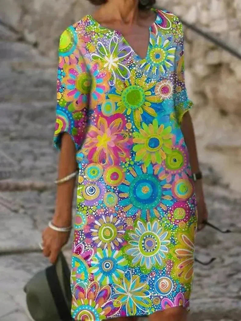 Effie - Zomerse jurk met V-hals en print