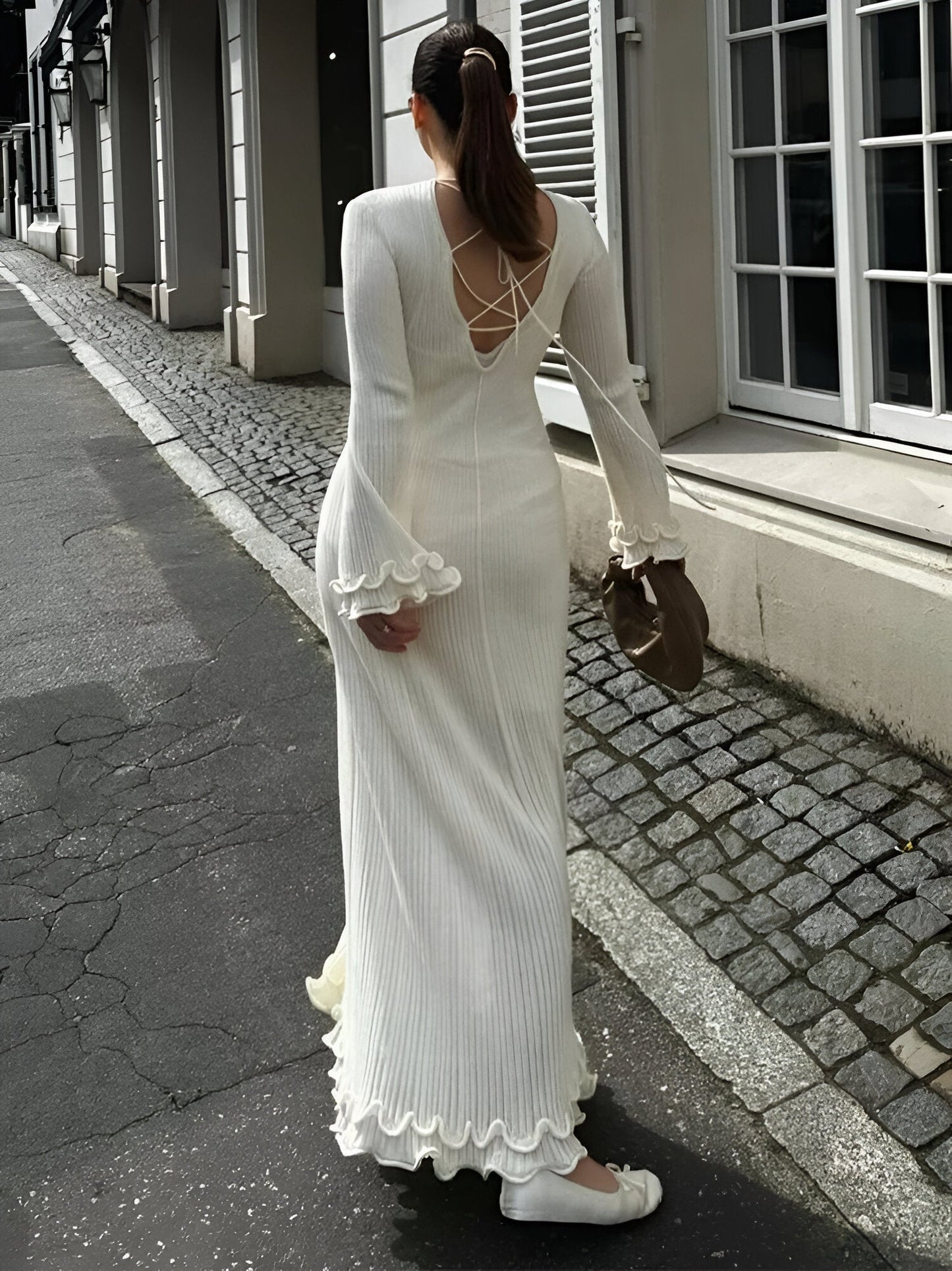 Edda | Elegante witte gebreide jurk met volant zoom
